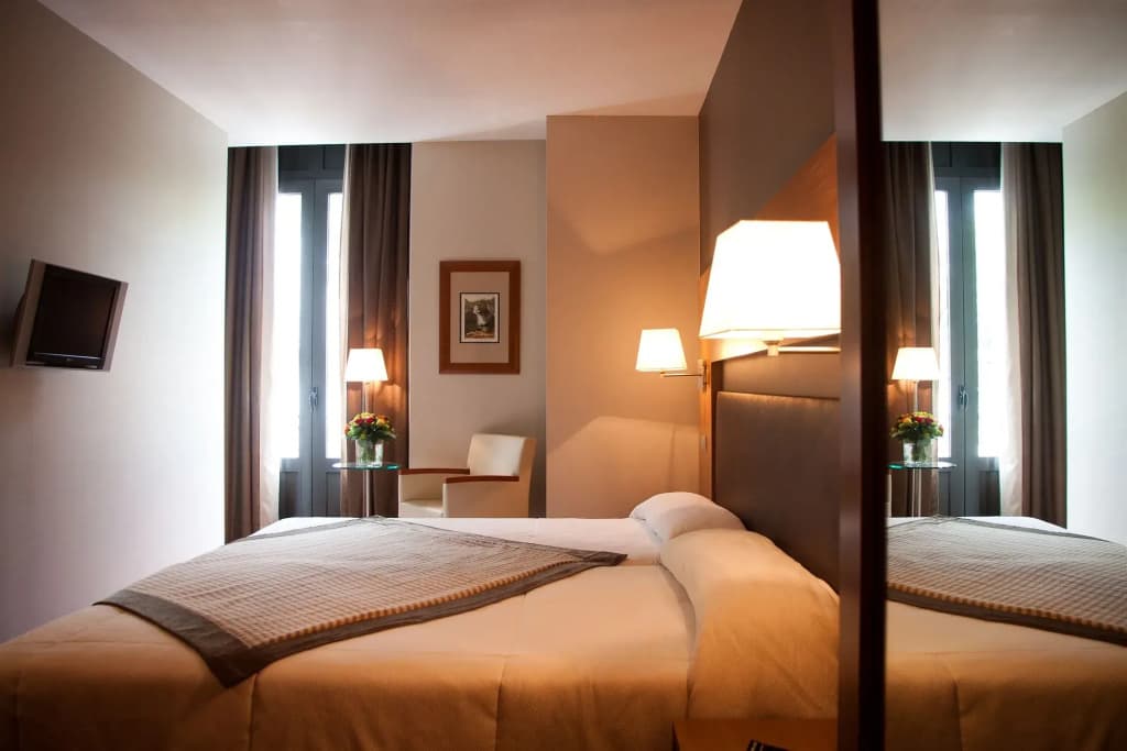 Alti Hotel - Photo 2
