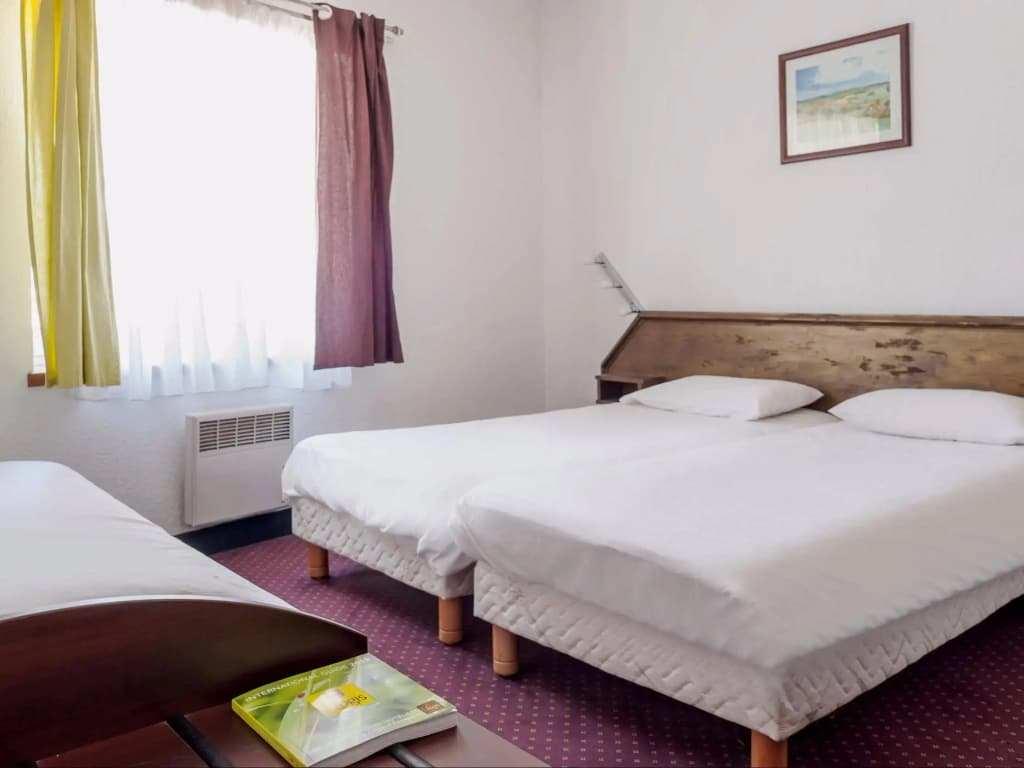 Hotel Le Collonges - Photo 2