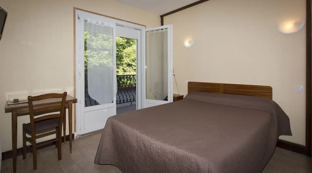 Hotel Espellet - Photo 2