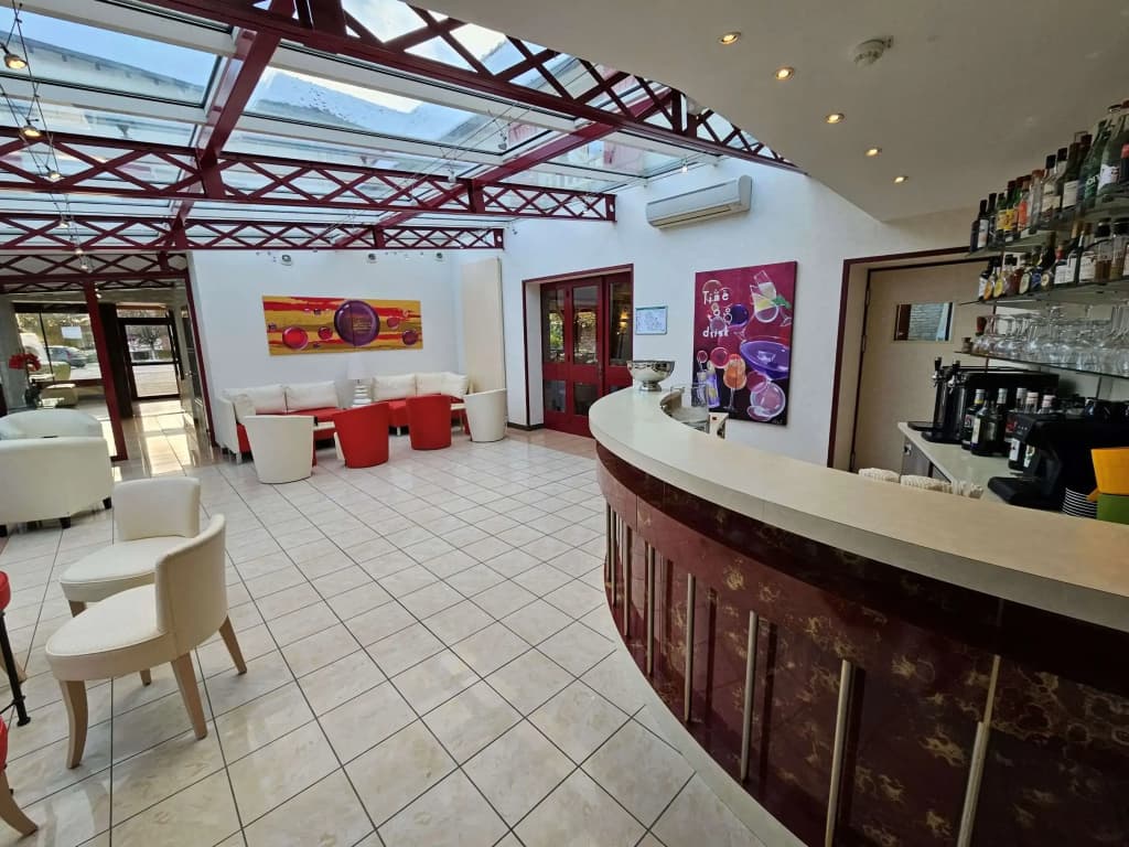 Auberge du Lac, Sure Hotel Collection - Photo 2