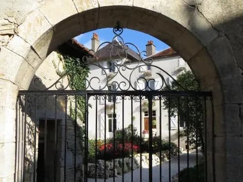 Le Bailli de Montsaugeon - Photo 1