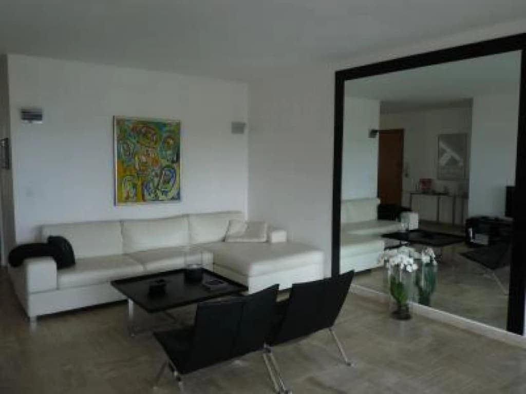 Two Bed Apartment in a Gated Residence With Gardens in Cannes With sea Views - 865 - Photo 1