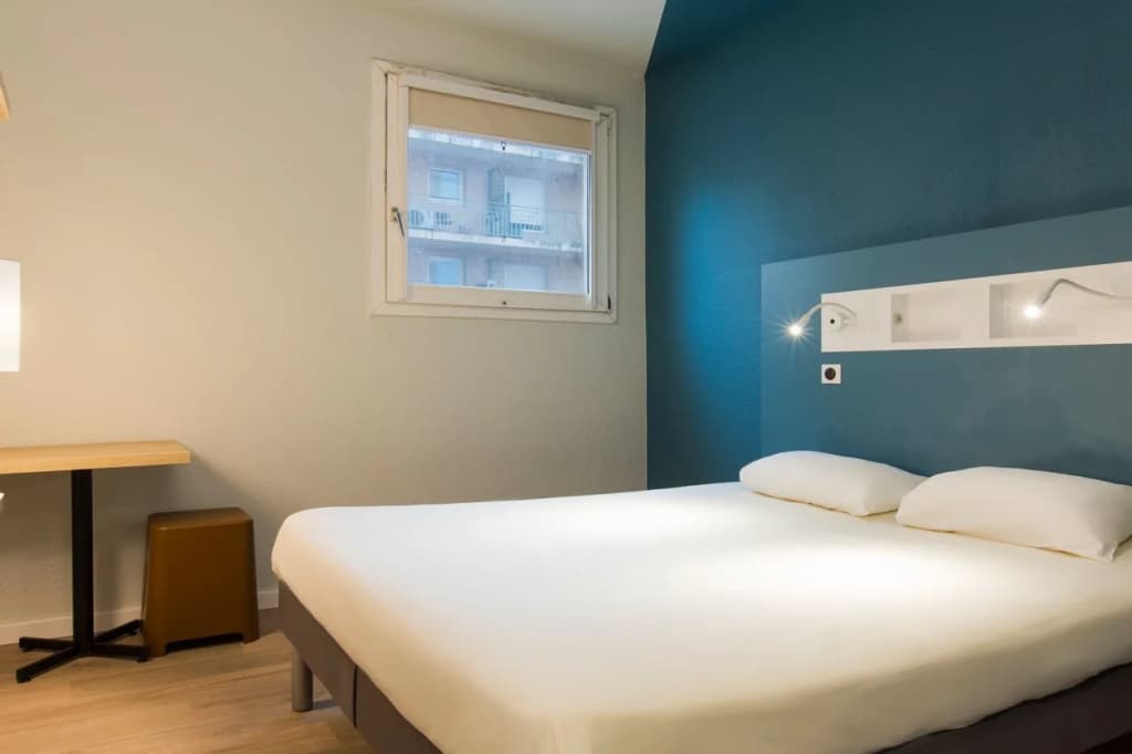 Ibis Budget Bourgoin Jallieu Centre - Photo 4