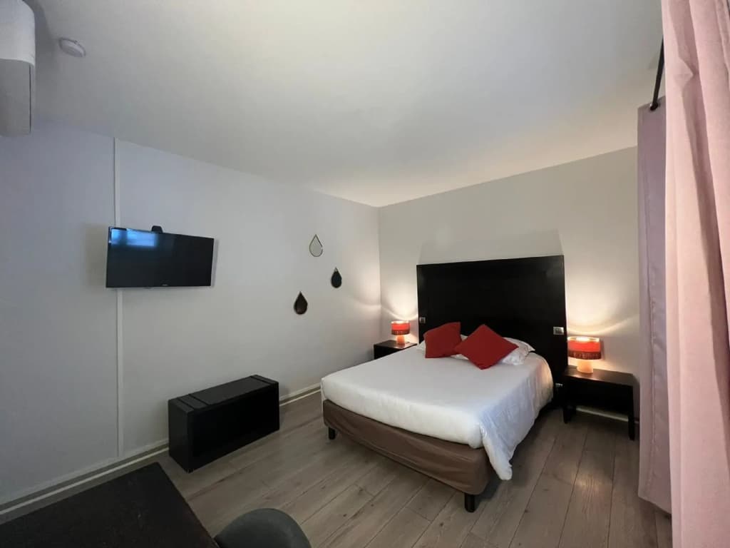 Logis Hotel-Restaurant Saint Romain - Photo 5