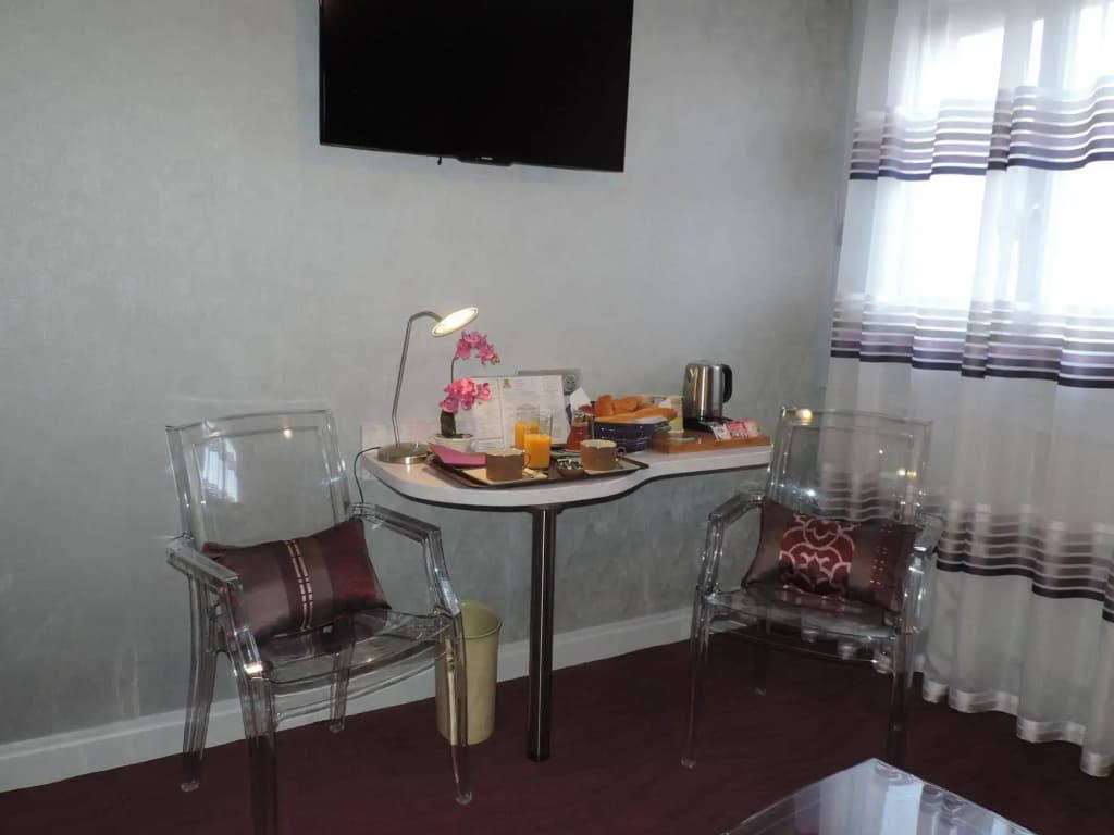 Logis Auv'hotel - Photo 3
