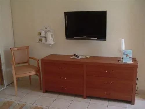 Motel Savinien - Photo 4