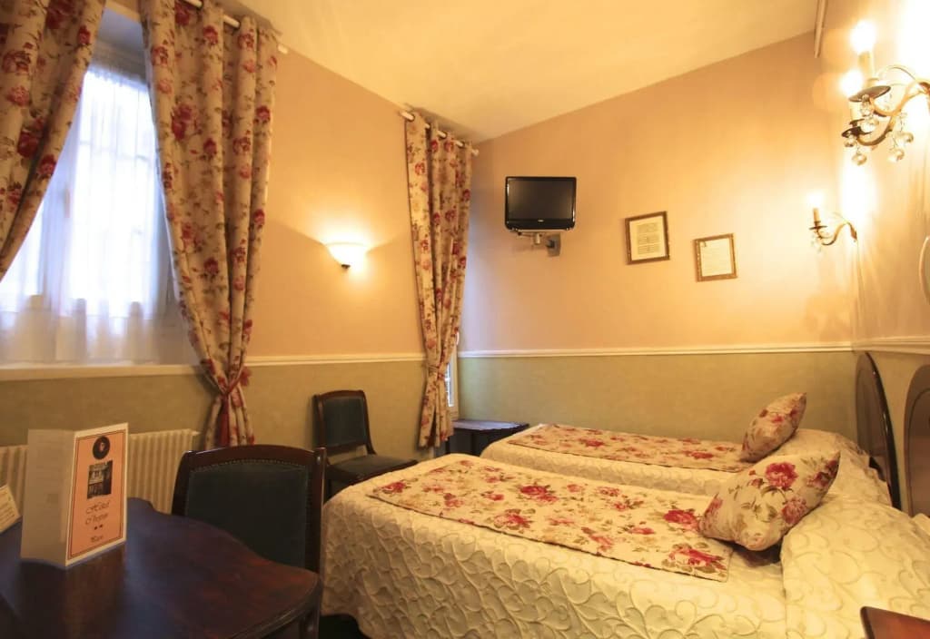 Hôtel Chopin - Photo 4