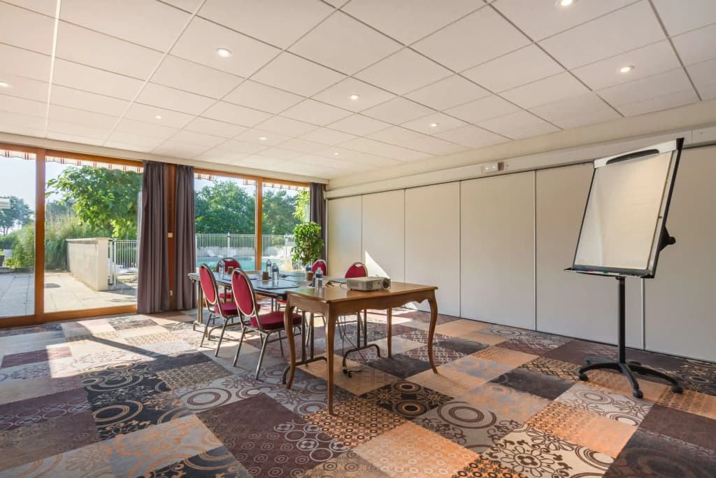 KYRIAD PRESTIGE BEAUNE - Le Panorama - Photo 4