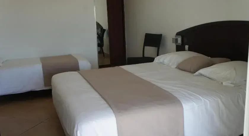 Agay Beach Hotel - Photo 4