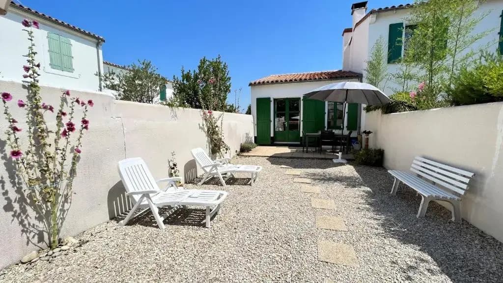 Petite location dans résidence avec piscine et terrains de tennis - Photo 1