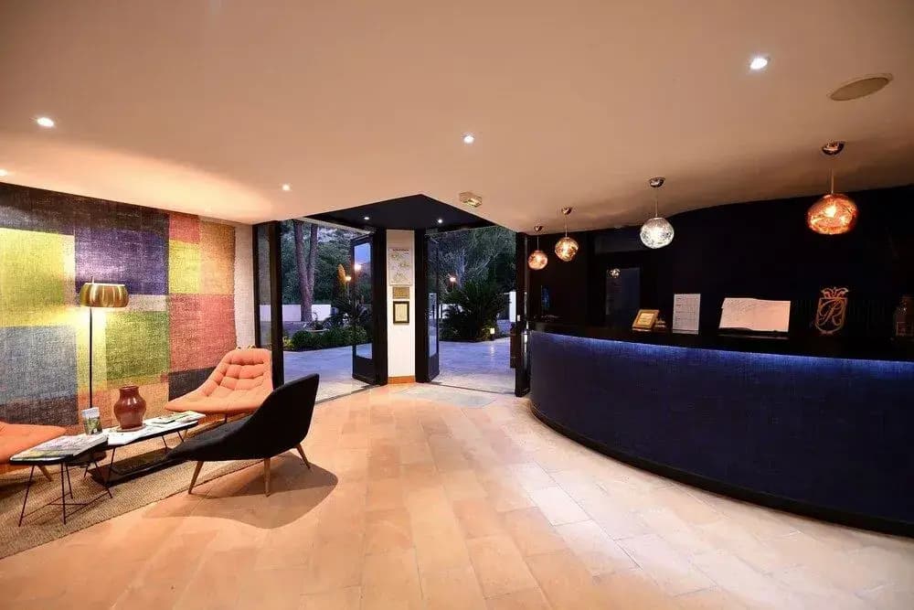 Hôtel De La Roya - Photo 2