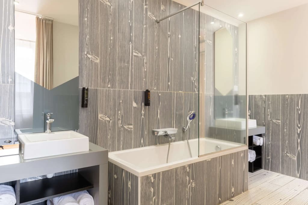 The Originals Boutique, Hôtel Le Lion, Clermont-Ferrand - Miniature 8