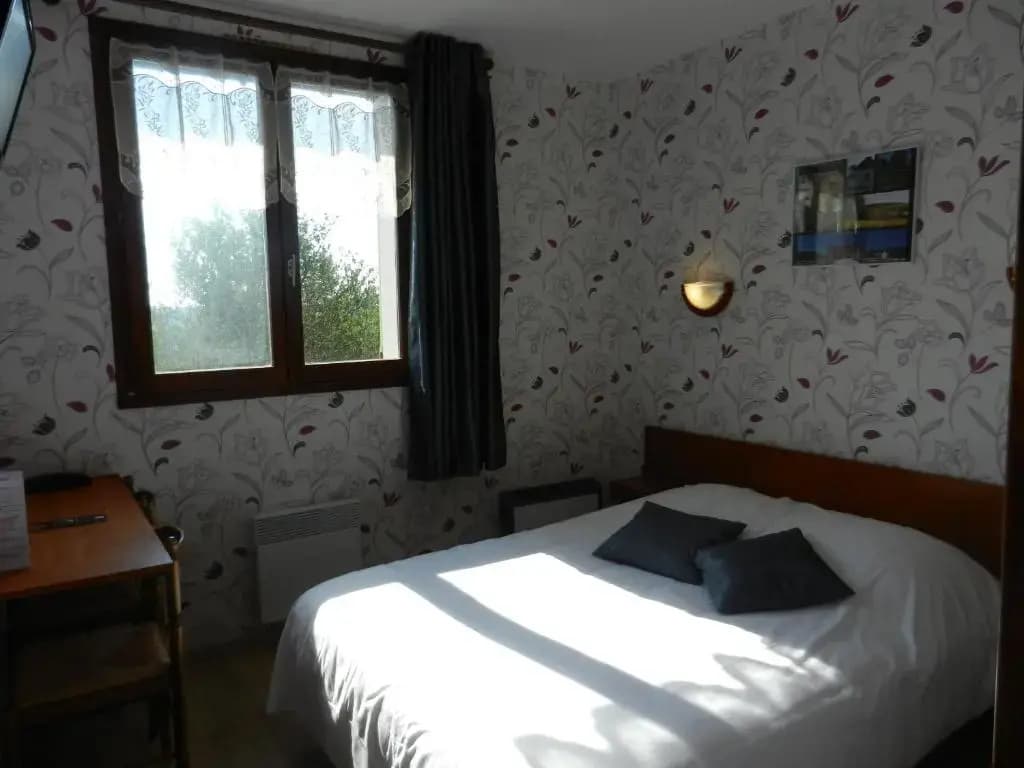 Logis Hôtel Auberge De La Plaine - Photo 2