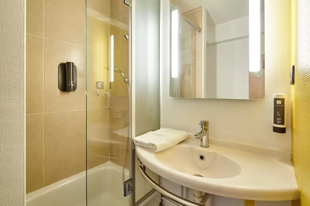 B&B HOTEL Evry Lisses (2) - Miniature 8