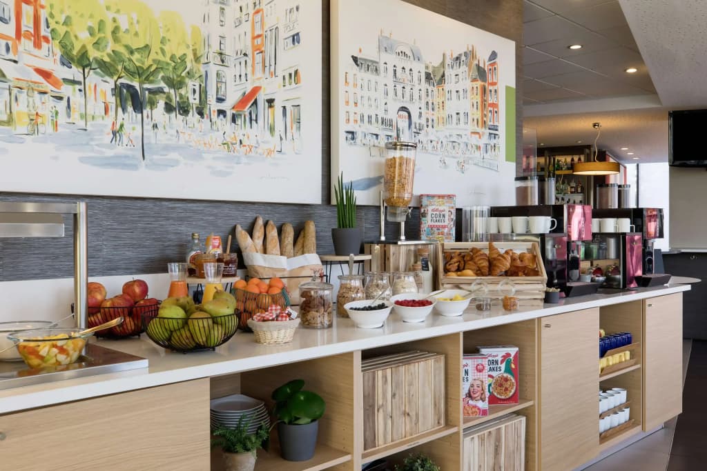 Park Inn by Radisson Lille Grand Stade - Photo 3