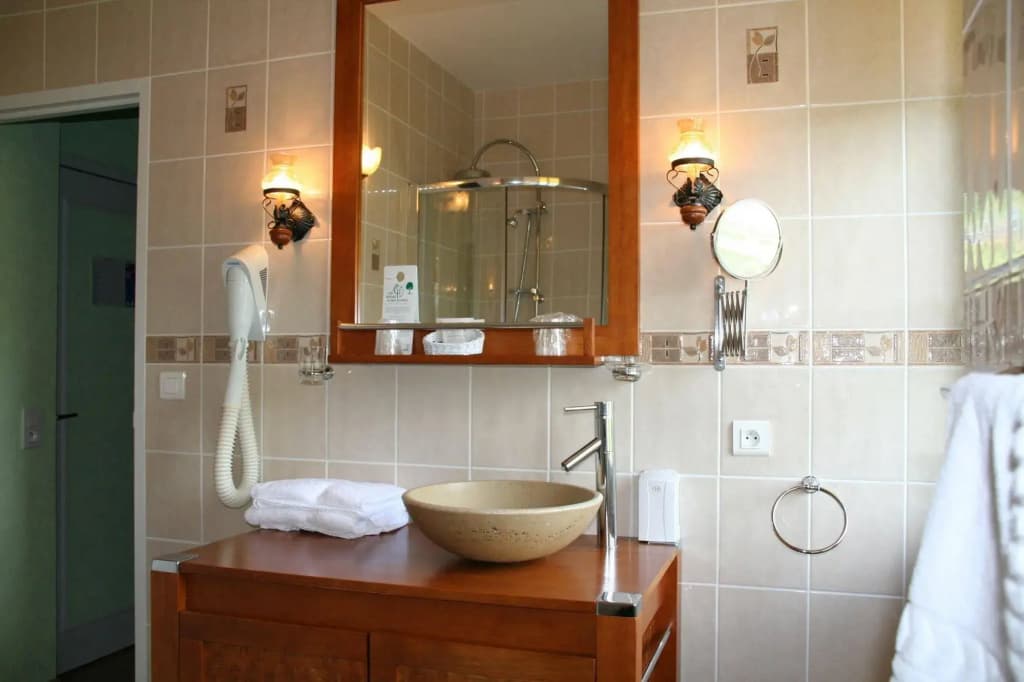 Le Relais des 5 Chateaux - Miniature 6