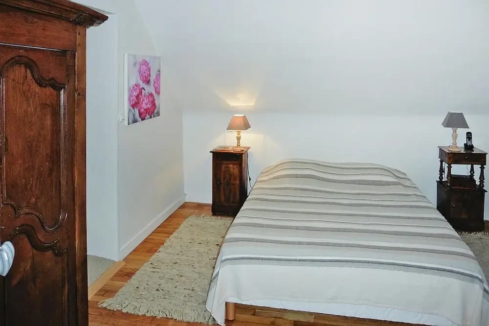 Holiday Home in Brittany Near Sandy Beaches - Photo 3