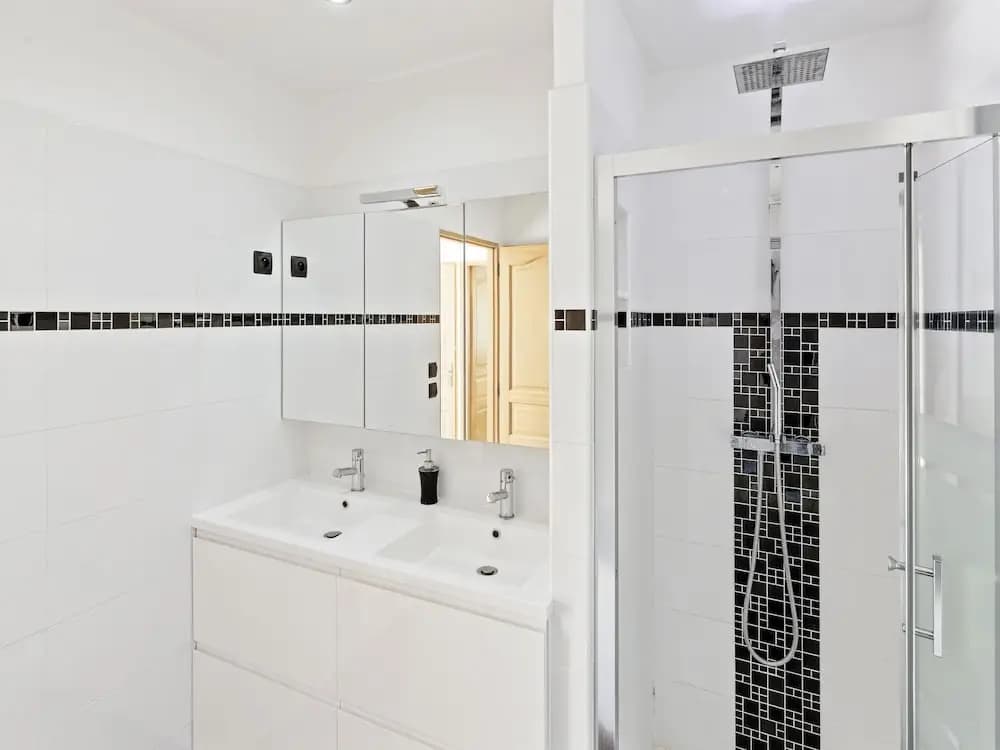 Holiday Home in Brignoles With Private Pool - Miniature 6