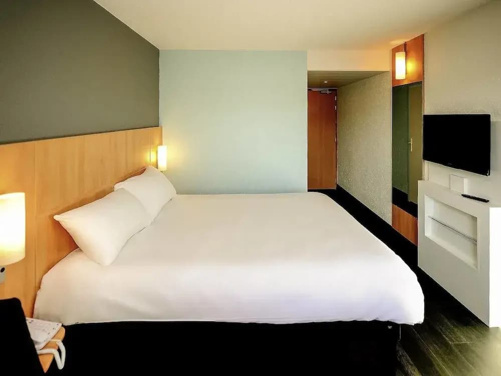 ibis budget Lyon Est Beynost - Photo 4