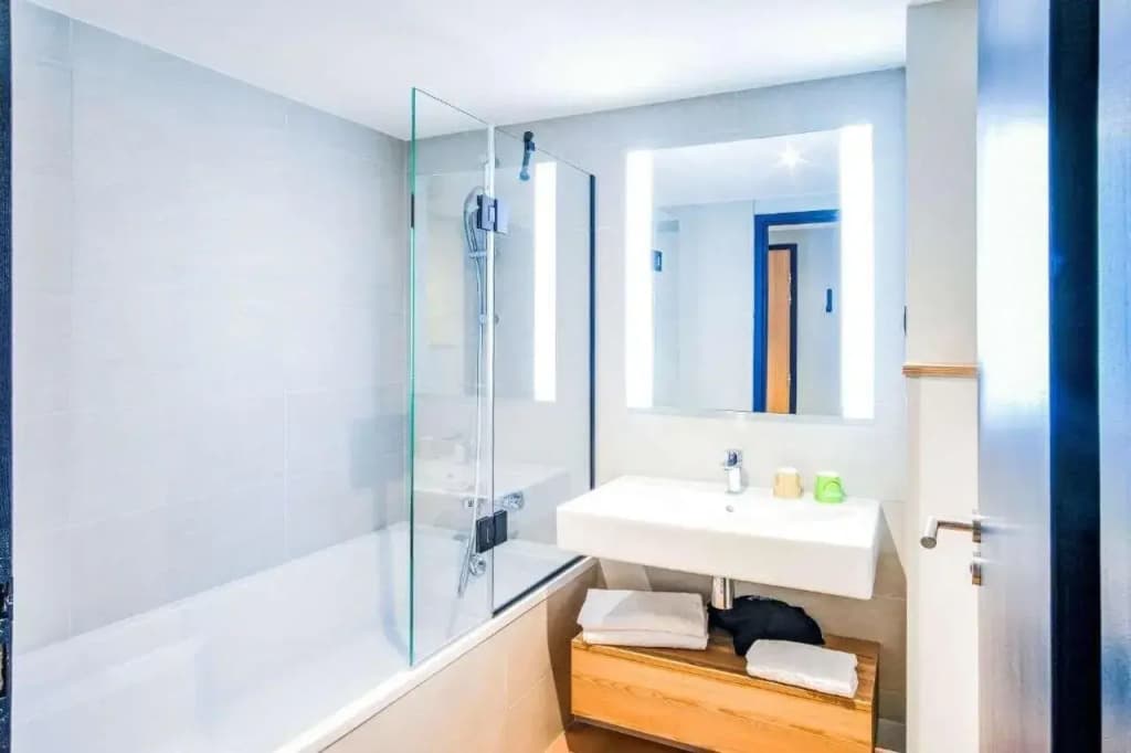 ibis Styles Albertville - Miniature 8