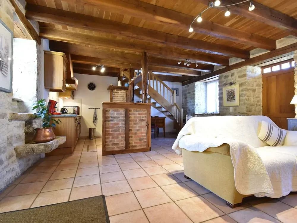 Authentic Holiday Home With Private Swimming Pool and Stunning View in France - Photo 4