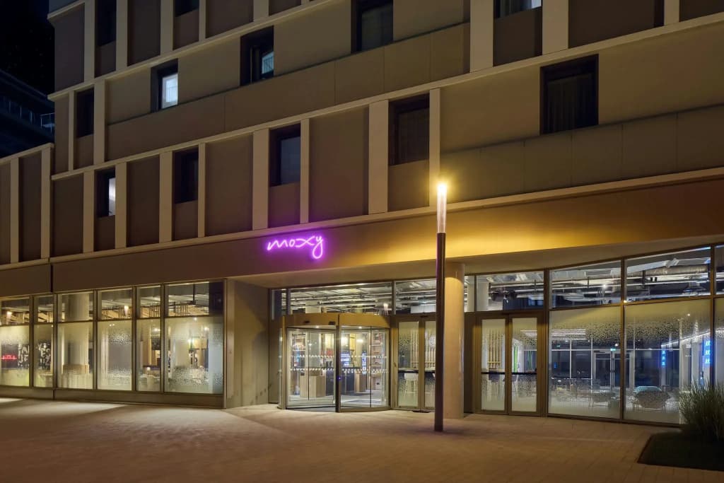 Moxy Nice - Miniature 7