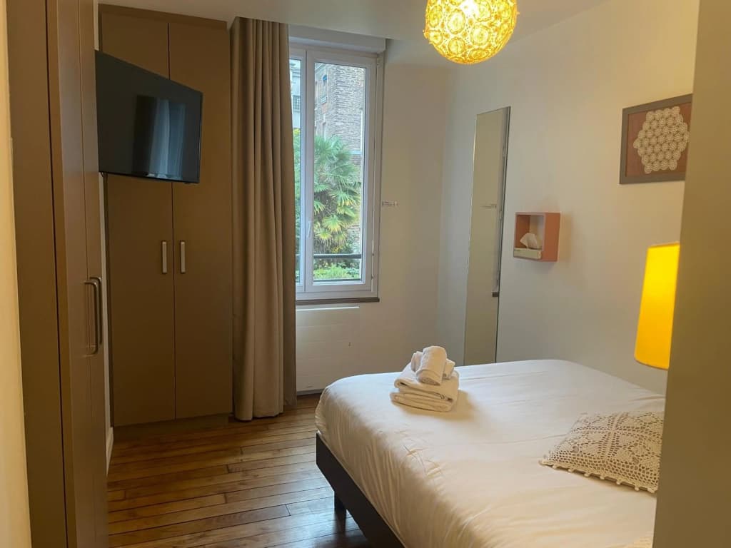 Garden Hotel - Photo 2