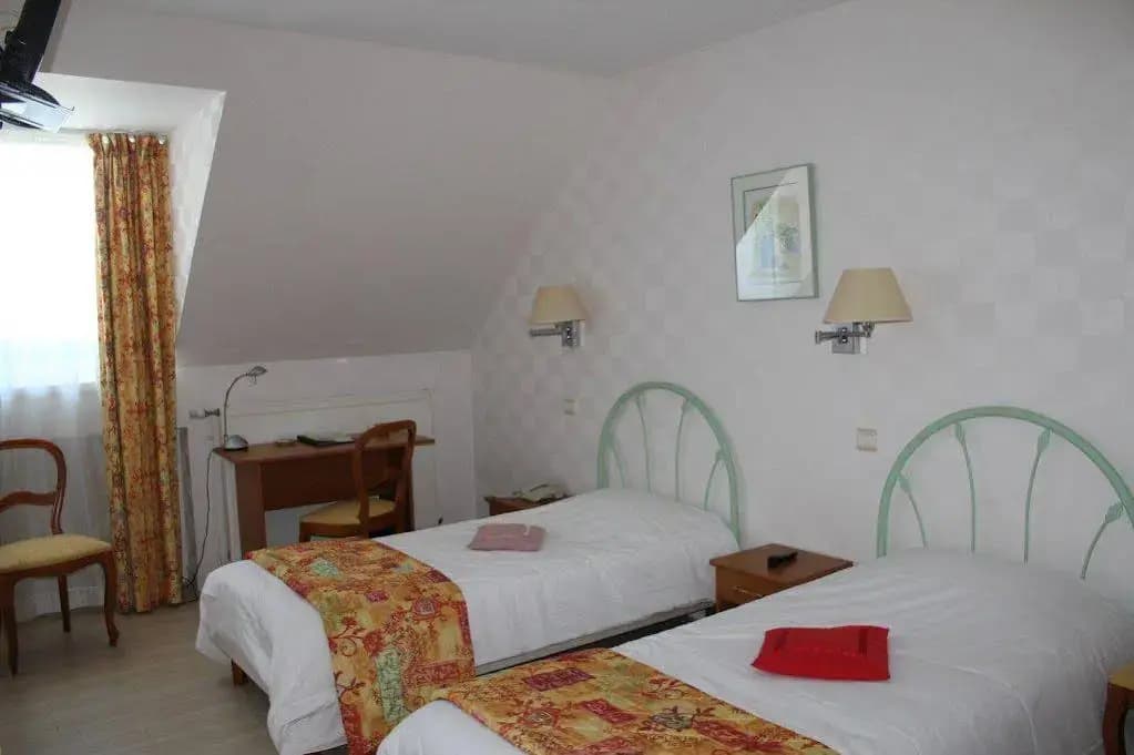 Logis Hotel Beau Rivage - Photo 2