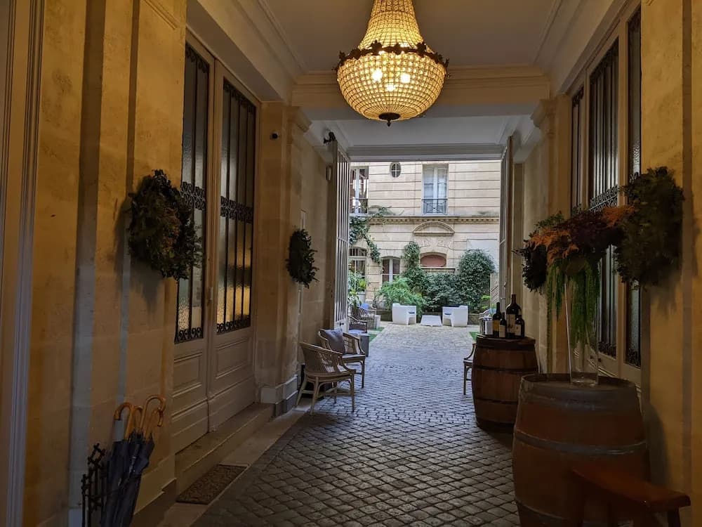 L' Apparthôtel Particulier Bordeaux - Photo 2