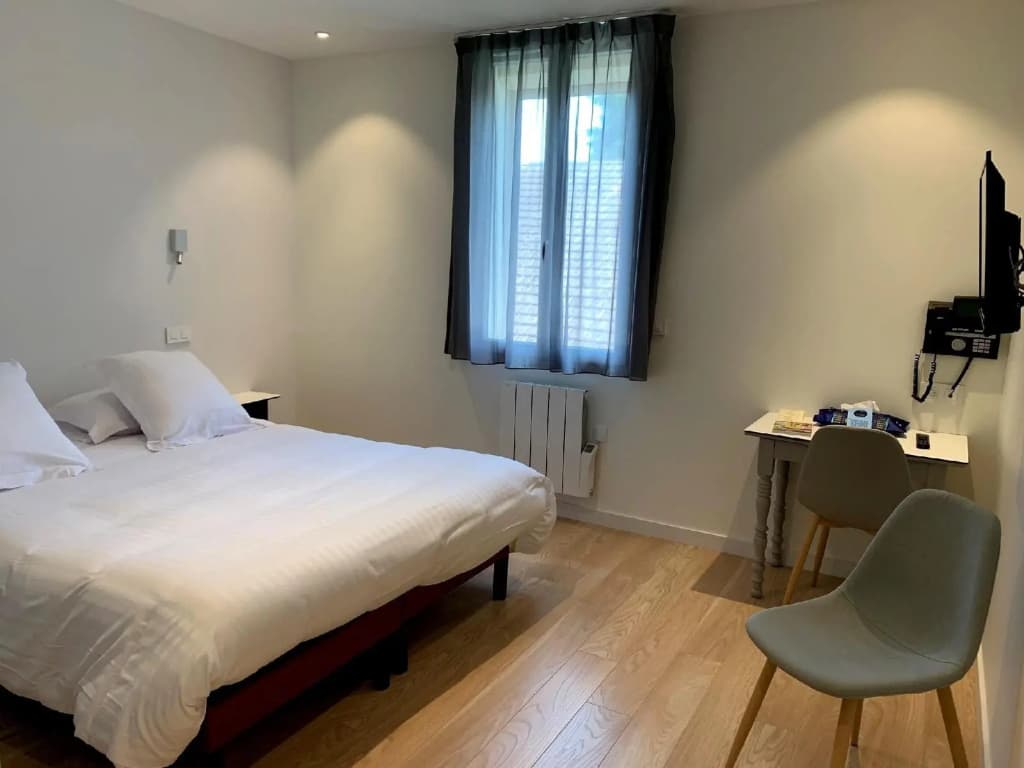Hôtel du Fer à Cheval - Photo 3