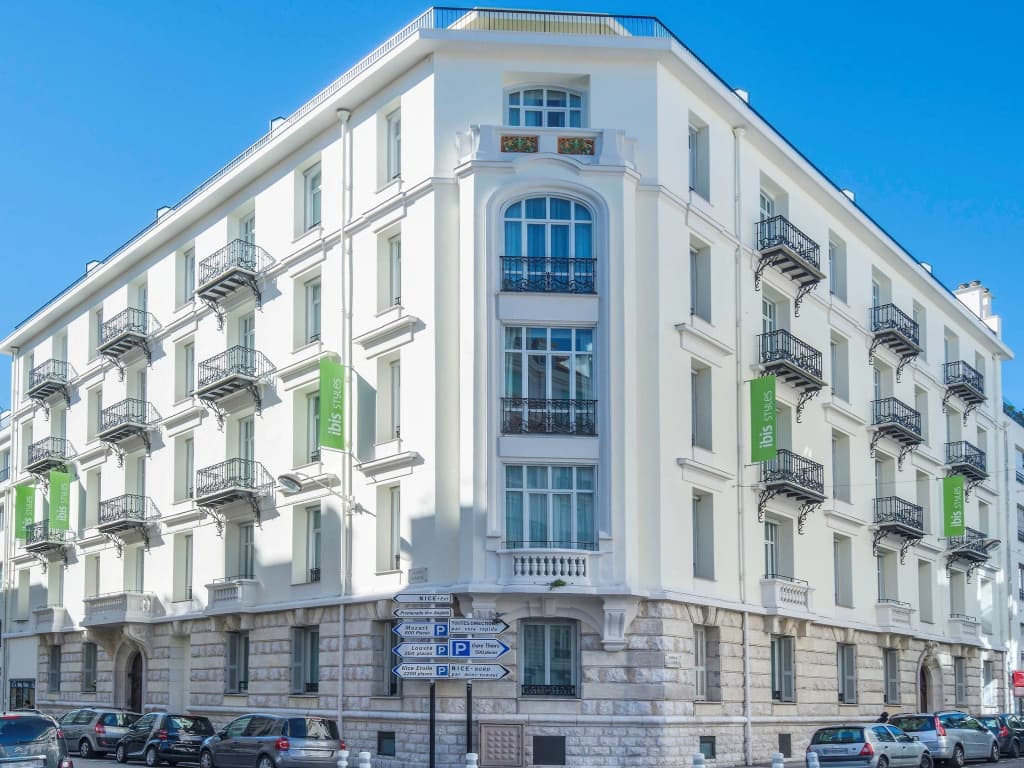 Ibis Styles Nice Centre Gare - Photo 1