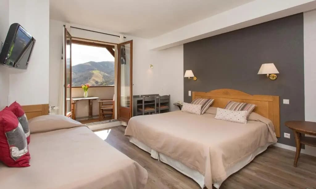 Hôtel Etchémaïté - Photo 4