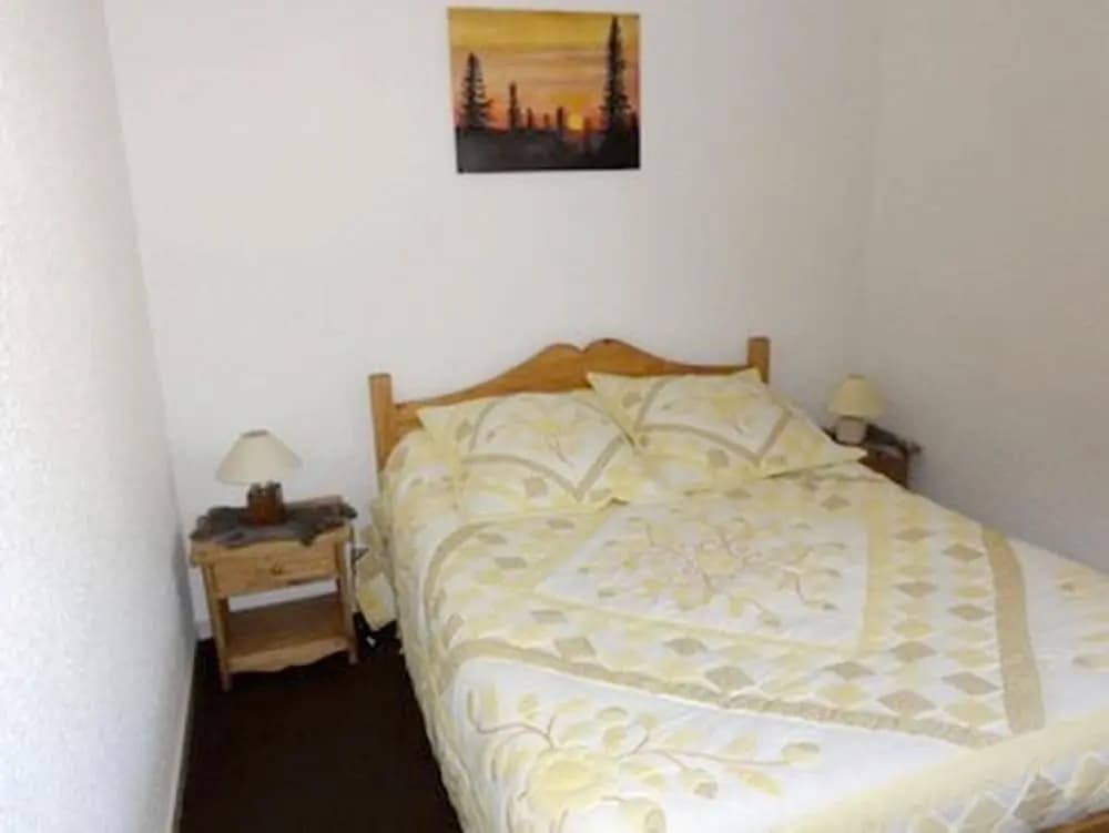 Apartment With one Bedroom in Megève, With Wonderful Mountain View and - Photo 2