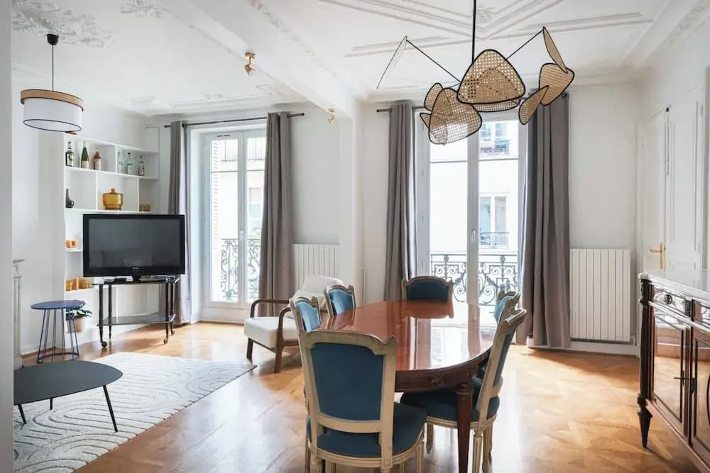 Elegant Apartment for 4 People - Miniature 6