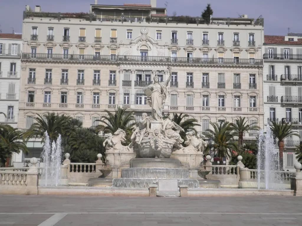 Au Nouvel Hotel - Photo 1