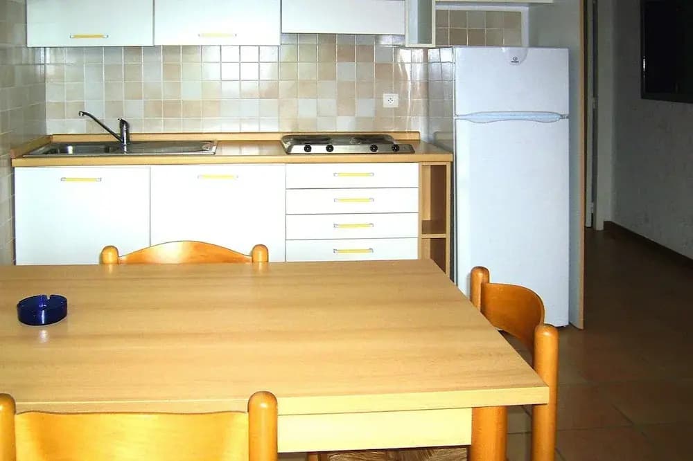 Spacious Corsica Stay for 8 Near Beach - Photo 5