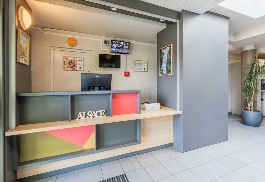 B&B HOTEL Mulhouse Ile Napoléon - Photo 3