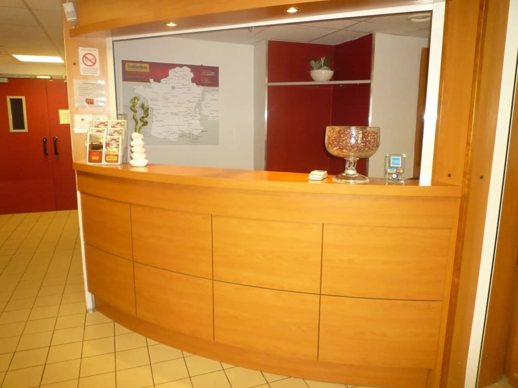 Brit Hotel Confort Pau Lons - Photo 2