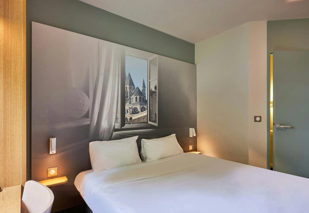B&B HOTEL Caen Mémorial - Photo 4