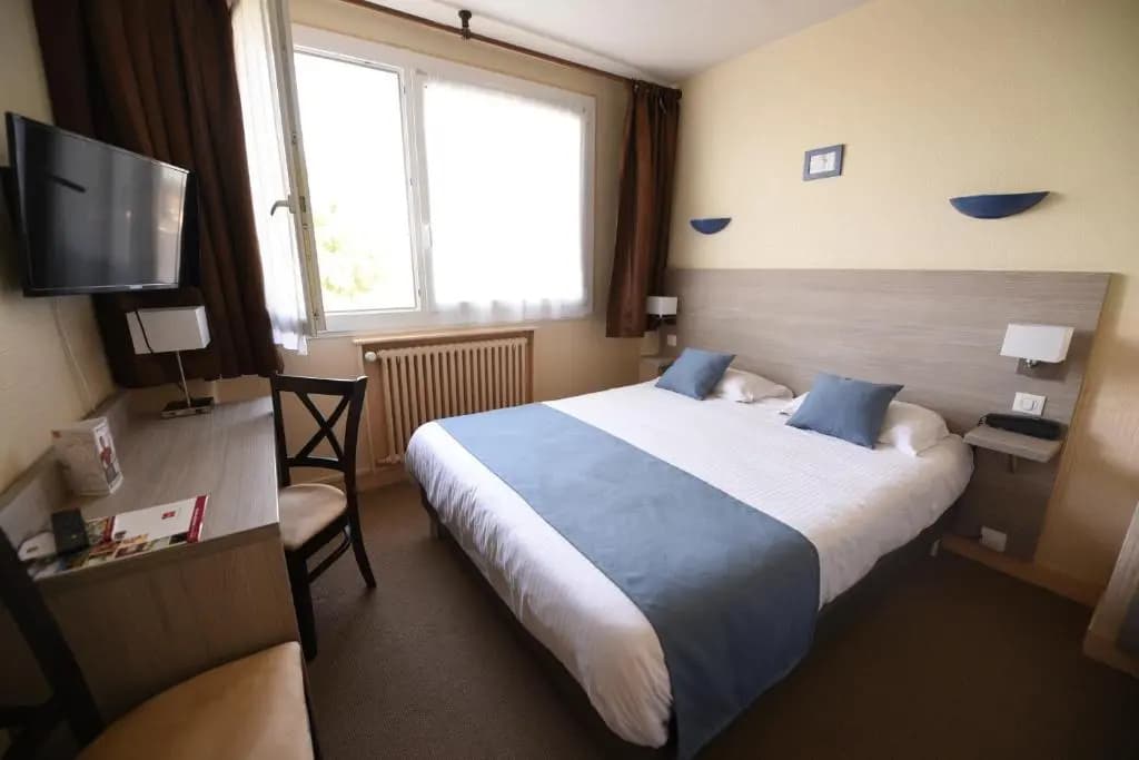 Hôtel Continental - Photo 5