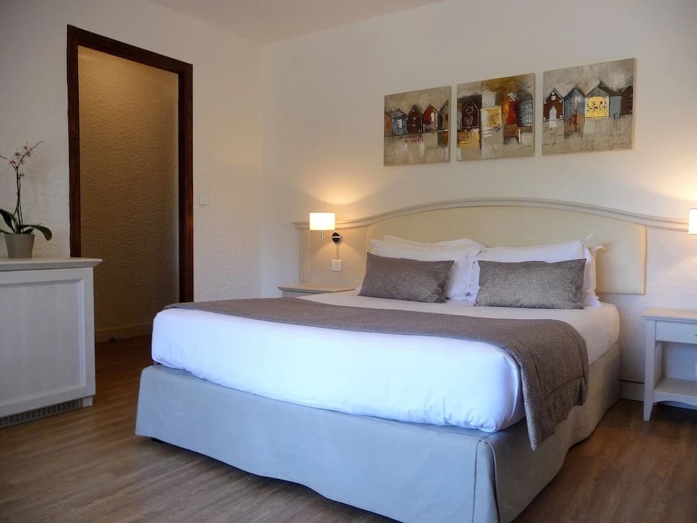 Hotel Les 3 Barbus - Photo 2