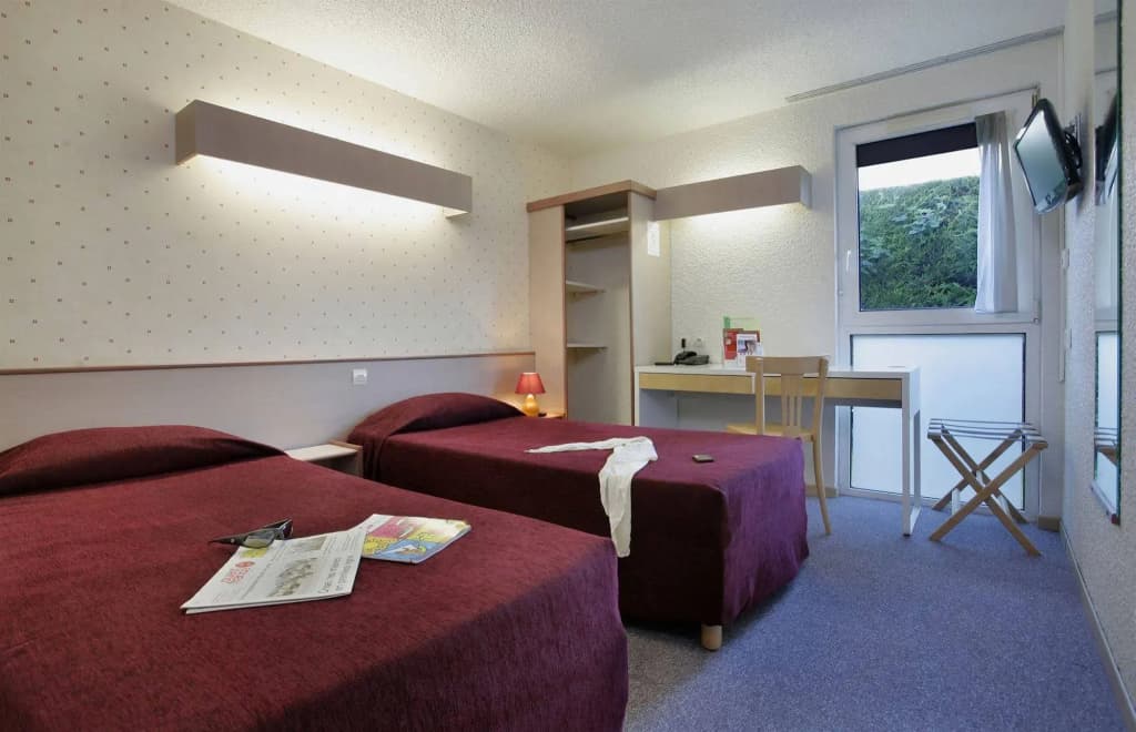 Brit Hotel Argentan - Photo 3