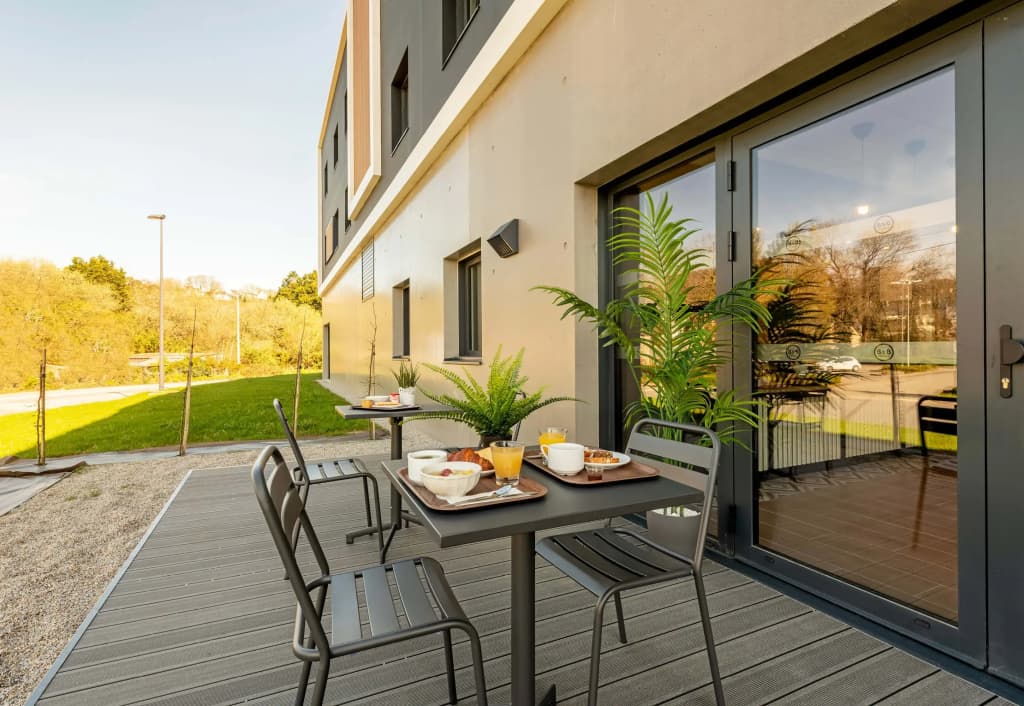 B&B HOTEL Landerneau Bois Noir - Miniature 7
