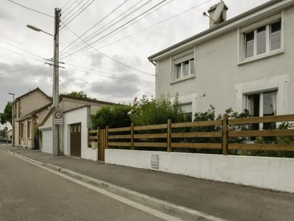 Gîte Saint-Julien-les-Villas, 3 pièces, 5 personnes - FR-1-543-215 - Photo 1