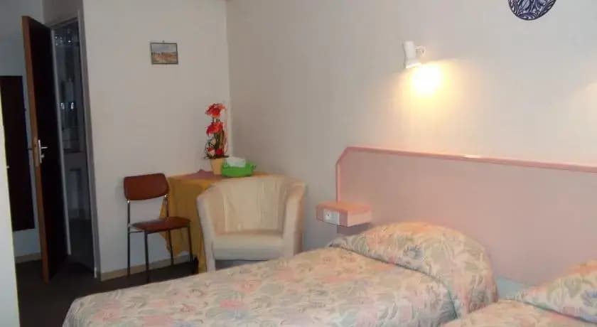 Hotel-Restaurant L'Etoile D'or - Photo 2