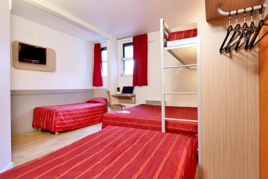 Hotel Premiere Classe Marne La Vallee - Saint Thibault Des Vignes - Photo 4