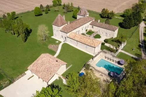 Chateau Secretary - Miniature 6