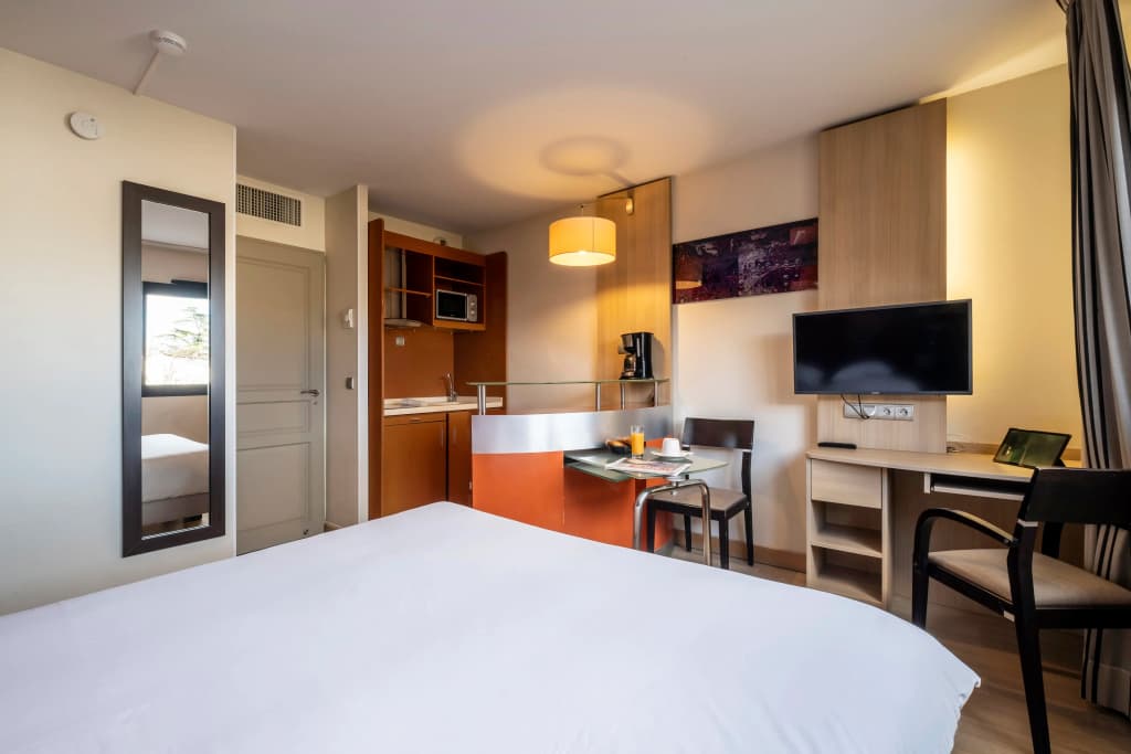 Clarion Aparthotel Toulouse Blagnac Airport - Miniature 7