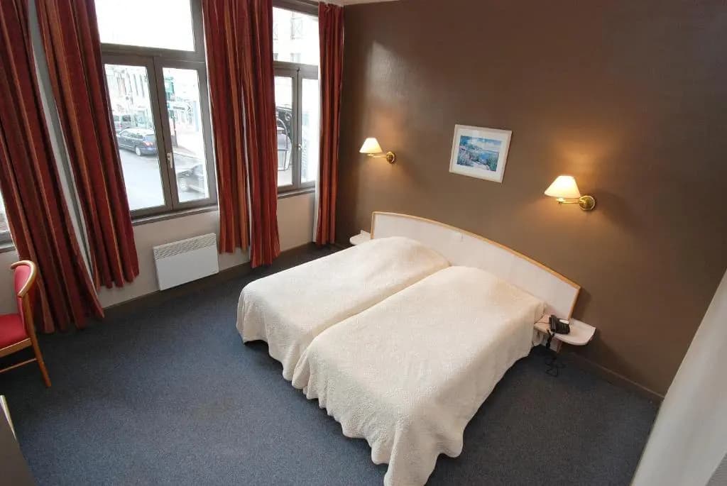 Hôtel Les Frangins - Photo 5