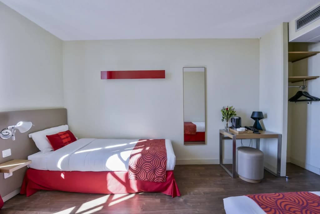 Hotel Bordeaux Clemenceau by HappyCulture - Photo 5